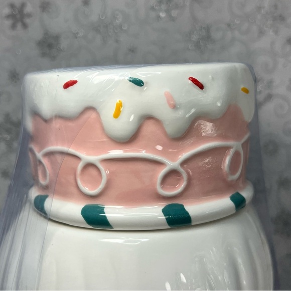 Pastel Christmas Sweet Treat Solider Nutcracker w/ Peppermint Belt Cookie Jar - Picture 7 of 9